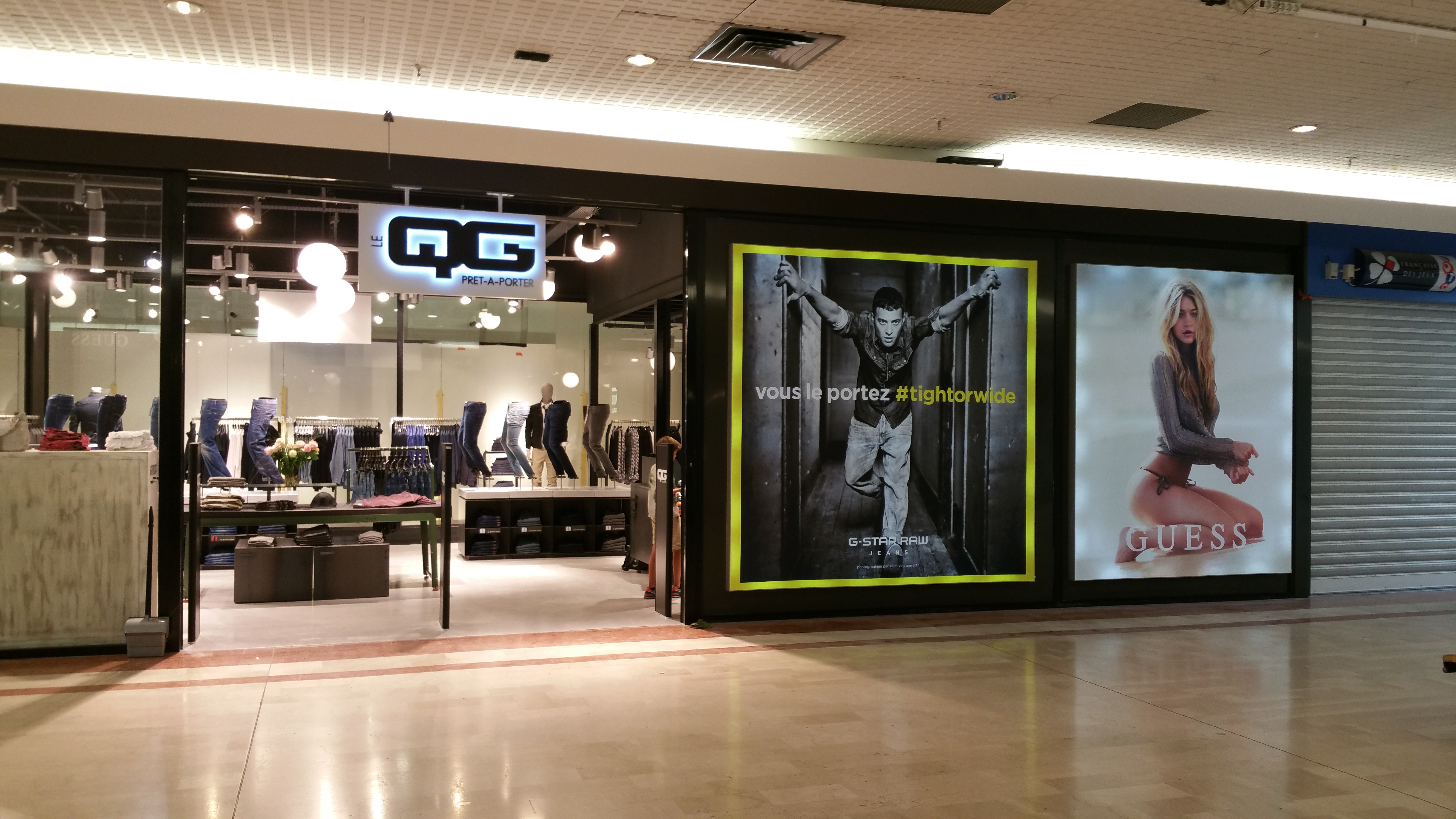 Cadre tissu tendu - devanture de vitrine 2