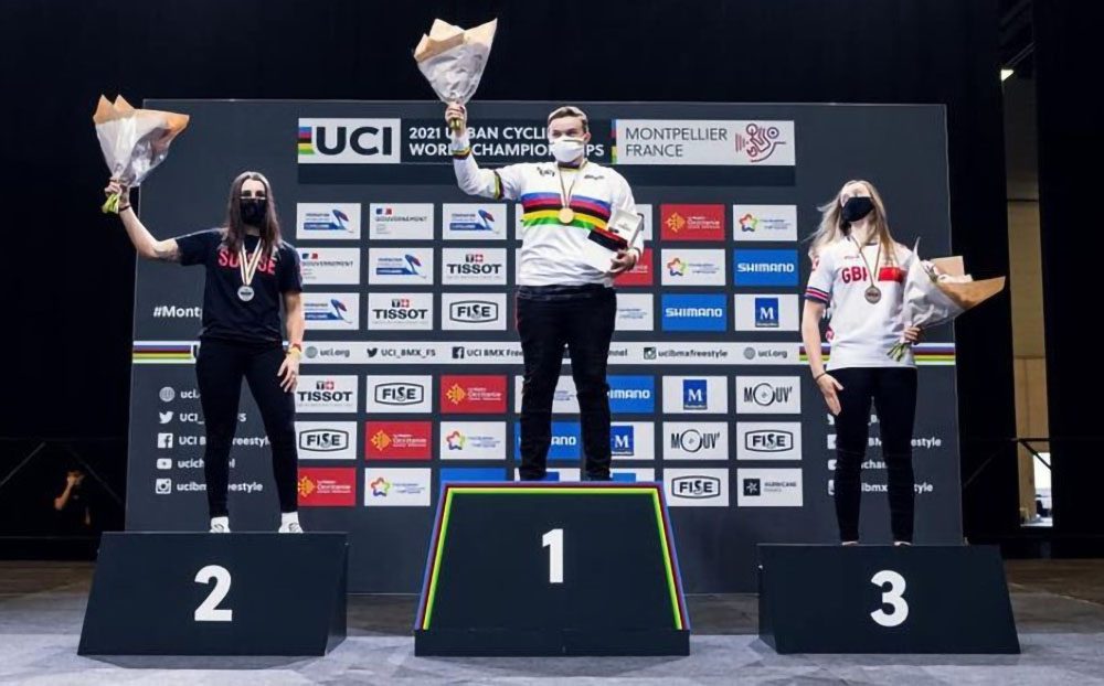 Fond de scène pour l'UCI